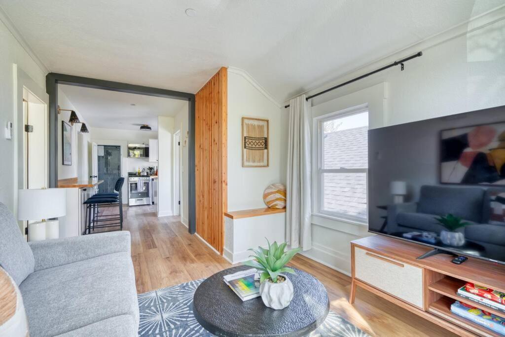 Stay Portland Collection - Portland Oasis - Stylish 4Br Home In Nob Hill Buitenkant foto