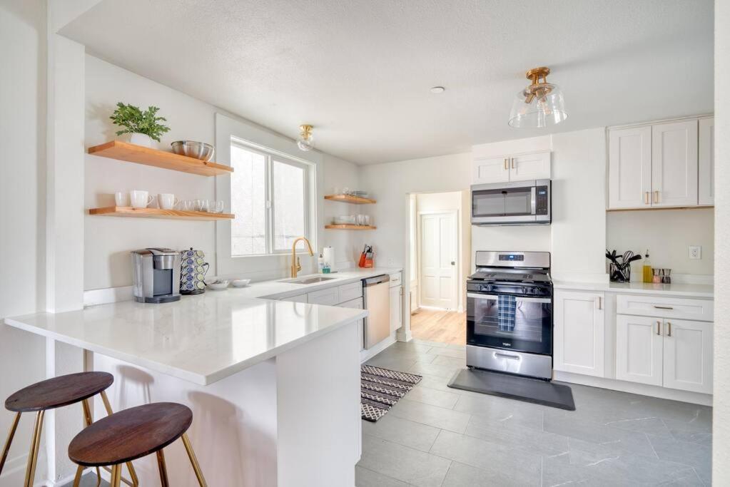 Stay Portland Collection - Portland Oasis - Stylish 4Br Home In Nob Hill Buitenkant foto