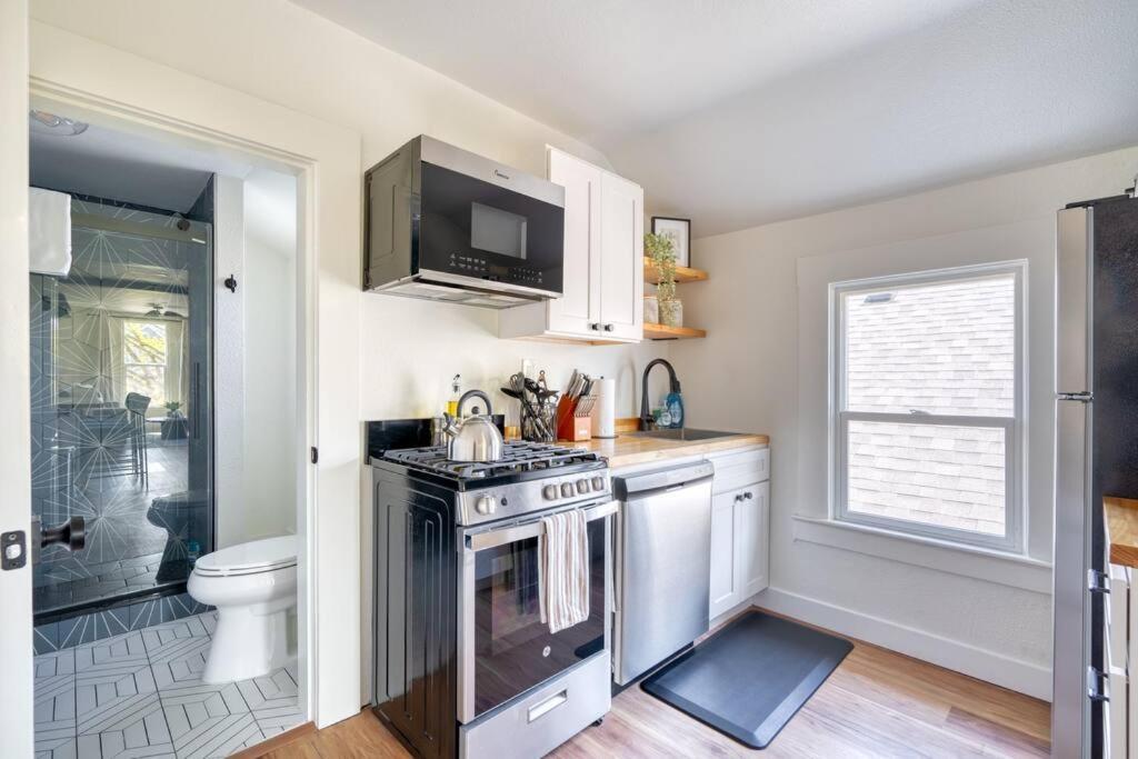 Stay Portland Collection - Portland Oasis - Stylish 4Br Home In Nob Hill Buitenkant foto